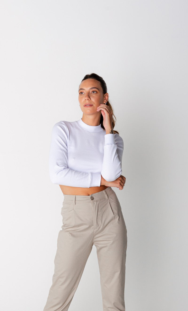 Cropped manga longa branco