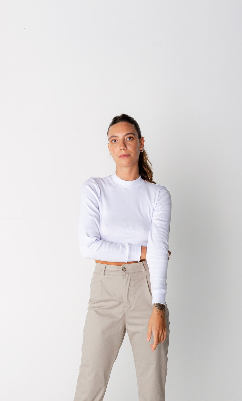 Cropped manga longa branco