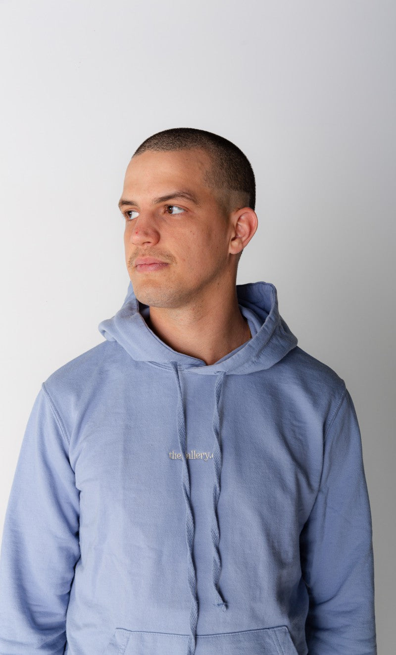 Moletom com Capuz Básico Bordado Azul Claro