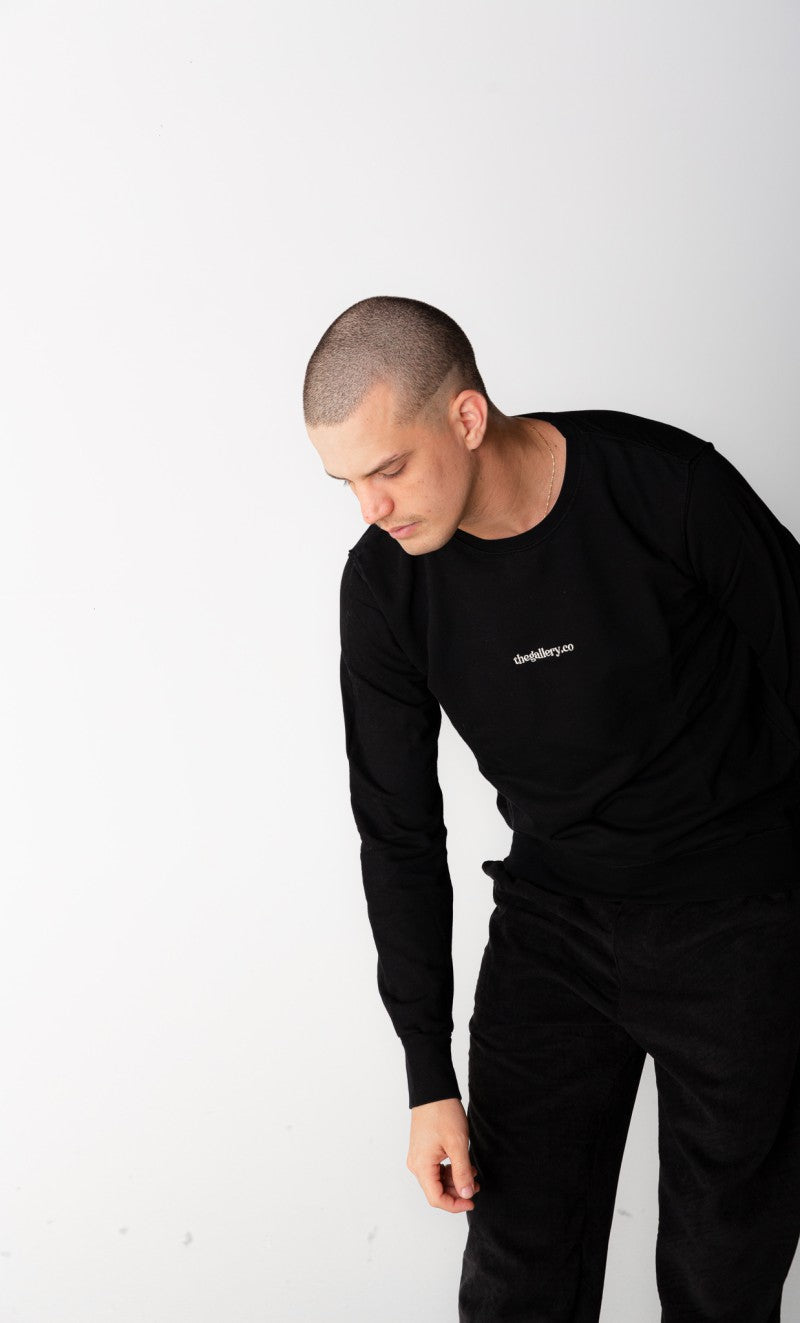 Moletom Básico Bordado Preto