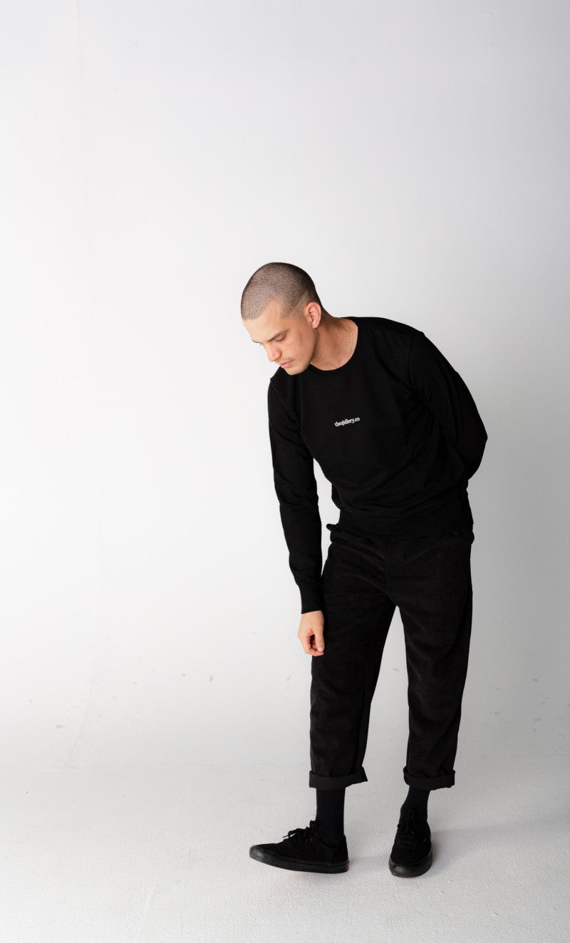 Moletom Básico Bordado Preto