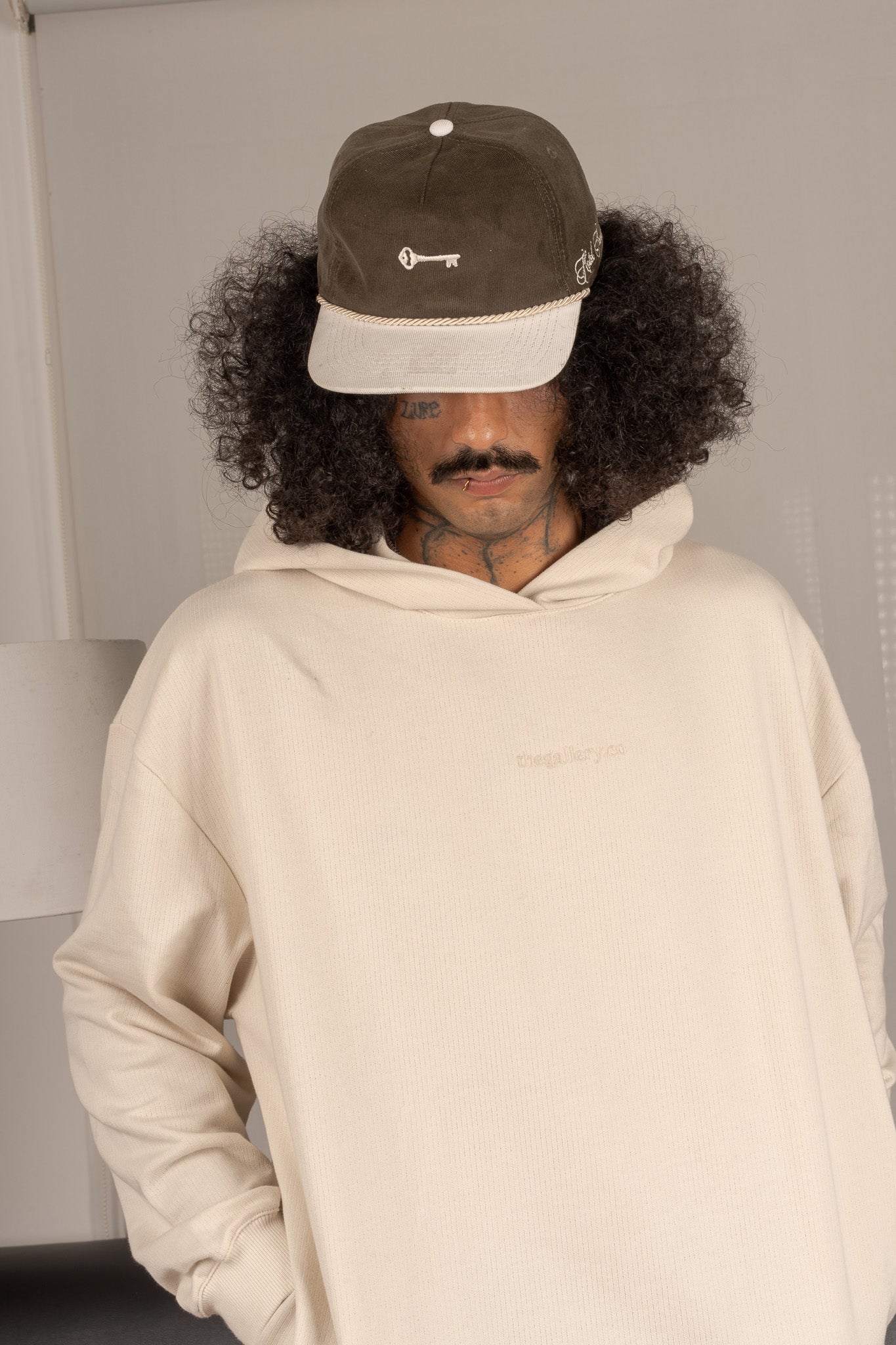 Moletom com Capuz Look-M